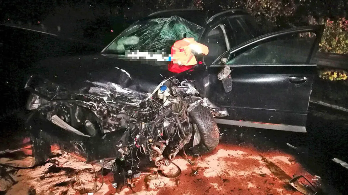 Das Fahrzeug ist ein Totalschaden