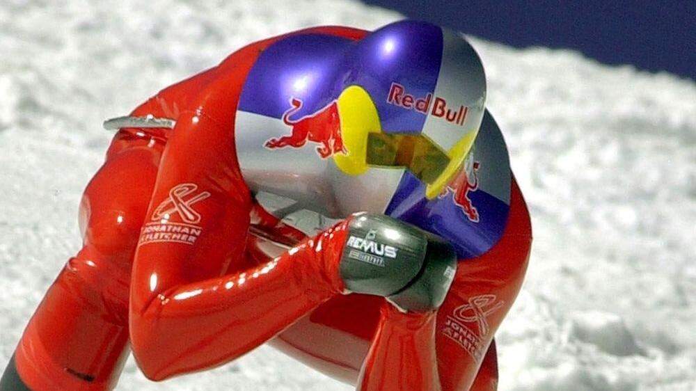 Red Bull-Branding im Skisport. &quot;In meinem Vertrag steht, dass ich eine Dose halten muss.&quot;