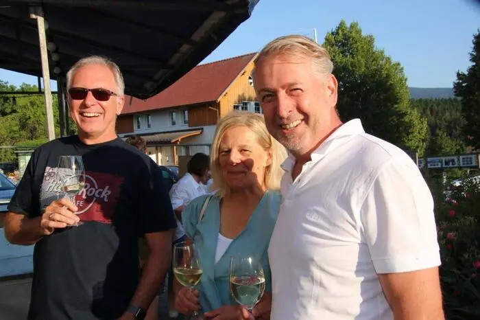 Das prächtige Sommerwetter und die dargebotenen Stücke trugen wesentlich zur ausgezeichneten Stimmung bei.