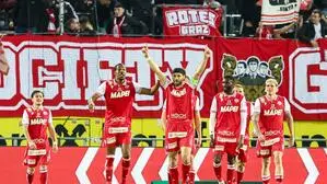 Roter Jubel nach dem Auftaktsieg in der Qualifikationsgruppe