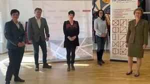 (v.l.) Gerlinde Siml von der SFG, Günther Wagner vom AMS Bruck, Vizebürgermeisterin Melanie Praxmaier, Barbara Abel von der WKO Bruck-Mürzzuschlag und Sonja Gögele von der FH Joanneum Kapfenberg bei der Präsentation der "Female Future"-Messe