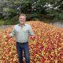 &quot;Lavanttaler Obst&quot; -Betriebsleiter Berthold Radl freut sich über zahlreiche Äpfel 