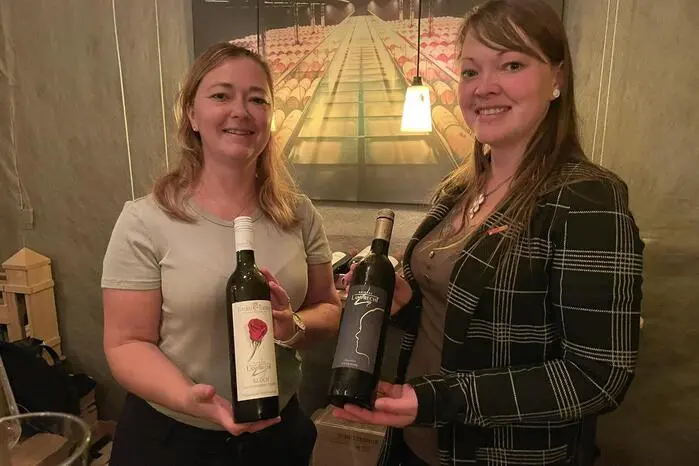 ...Beatrix Lamprecht (r.) aus Halbenrain/Klöch, im Bild mit Schwester Martina