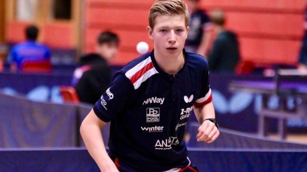 Der 15-jährige Tischtennis-Nachwuchsspieler Tobias Hold katapultierte sich durch seine letzten Siege in der 2. Bundesliga an die Spitze der österreichischen U15- und U17-Rangliste