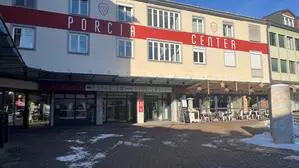 Eine Außenaufnahme des Porcia Centers in Spittal | Sechs Jahre befand sich das Restaurant „Juicy Lucy“ im Porcia Center am Neuen Platz