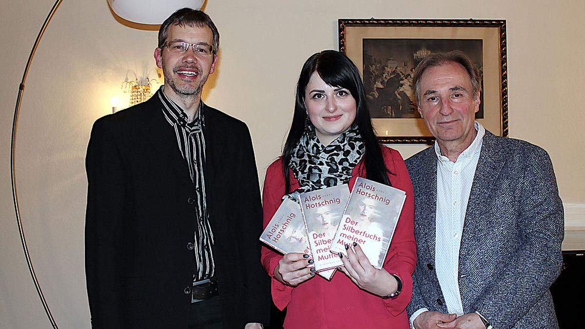 Gernot Kacetl, Sabine Bugelnig von der Buchhandlung Nest und Alois Hotschnig