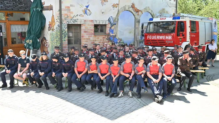 Der ganze Sonntag stand in Seiz ganz im Zeichen der Eröffnung des neuen Rüsthauses der Freiwilligen Feuerwehr.