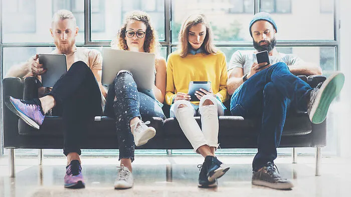 Projekte, Coworking, Prozesse – die Arbeit an Bildschirm und Smartphone hat eine Relevanz für deine Augen.