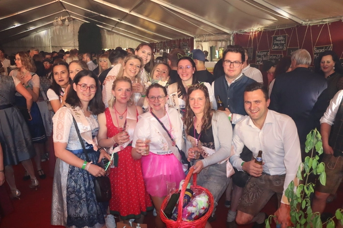 Es wurde diesmal auch gepoltert am LFS-Ball in St. Andrä.