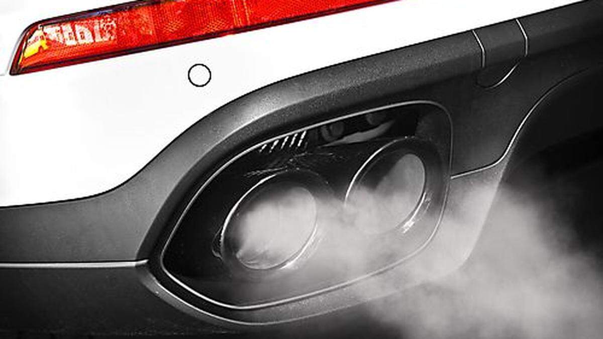 Stickoxide und Kohlendioxid: Die "wichtigsten" Abgase, die beim Autofahren entstehen