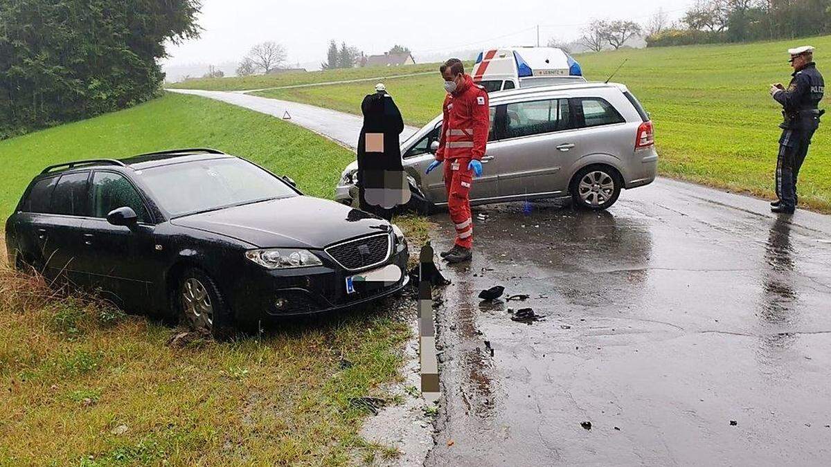 Unfall mit Blechschäden in Heiligenkreuz am Waasen