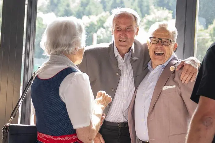 Der ehemaliger Schirennläufer Stefan Sodat und Erik Schinegger;