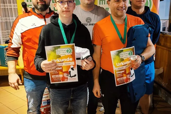 Friedrich Novak (r.), der im Finale Fabian Spreitz (l.) besiegte.