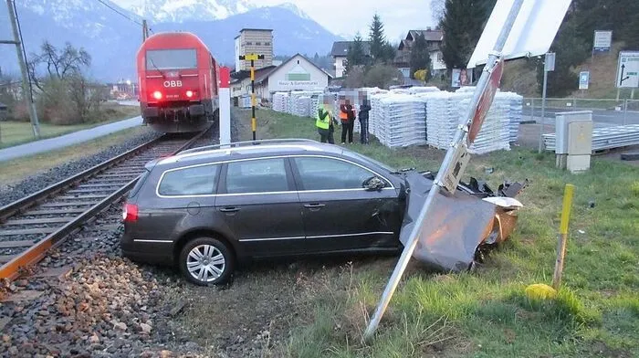 Am Fahrzeug entstand Totalschaden