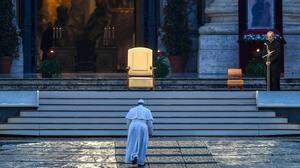 Am Ostersonntag wird Franziskus vor dem leeren Petersplatz den Segen „urbi et orbi“ spenden. 