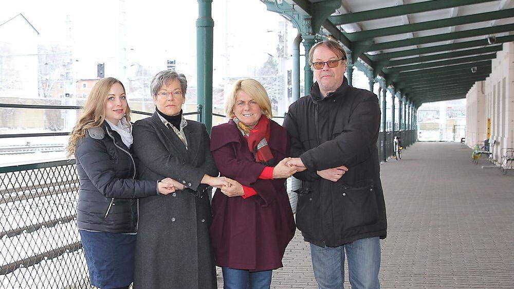 Maria Kac, Ines Farthofer, Gerda Sandriesser und Marjan Kac (von links)