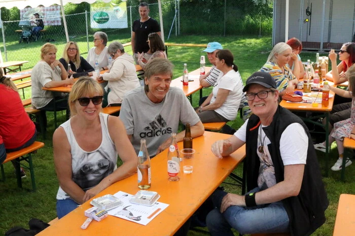 Grund war das Frühlingsfest des Österreichischen Rassehundevereines (ÖRV) St. Veit nahe der Feuerwehr im Osten der Stadt. 