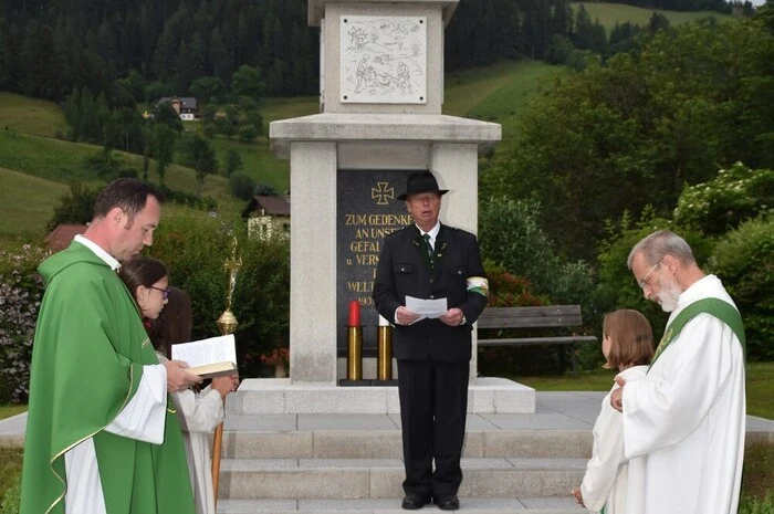 Diakon Rupert Unterkofler, selbst seit Jahrzehnten ÖKB- Mitglied, wies auf den Auftrag des ÖKB hin, im täglichen Leben für den Erhalt des Friedens einzutreten.