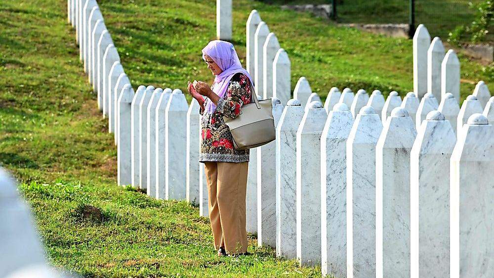 Gedenken an die Toten in Srebrenica