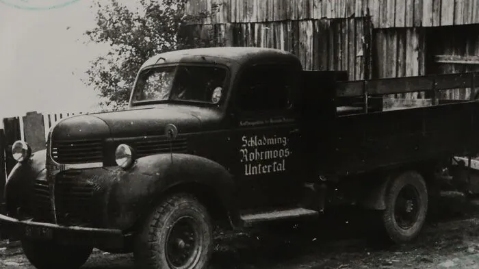Das erste Feuerwehrauto, ein Dodge, Baujahr 1942
