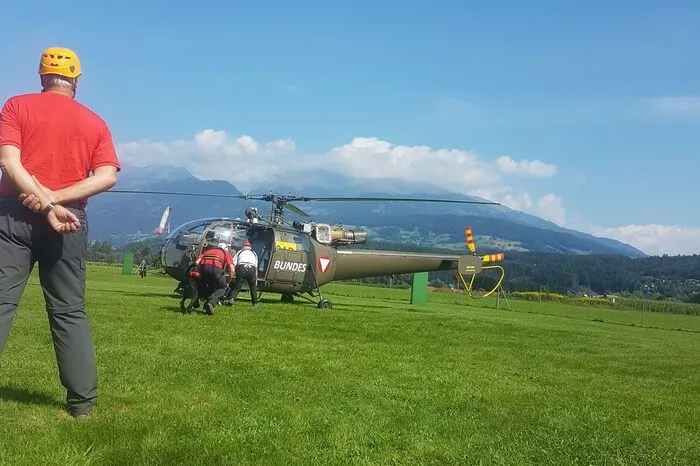 Klicken Sie sich durch die Bilder von der Übung ...
