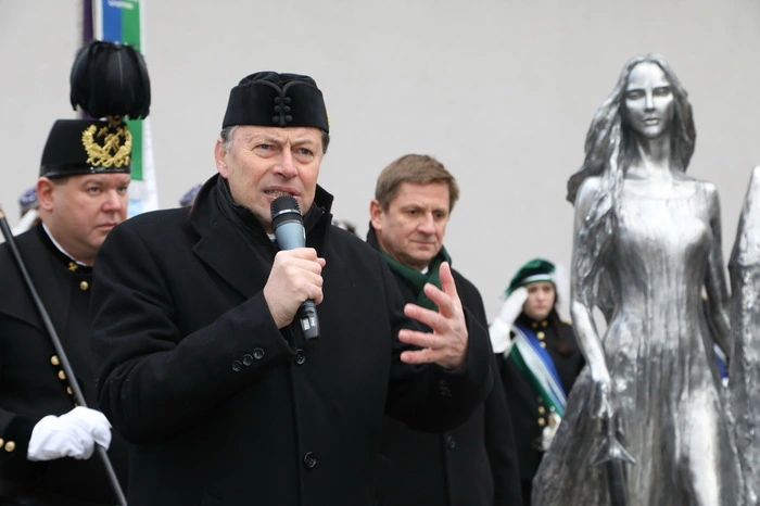 Klicken Sie sich durch weitere Bilder!