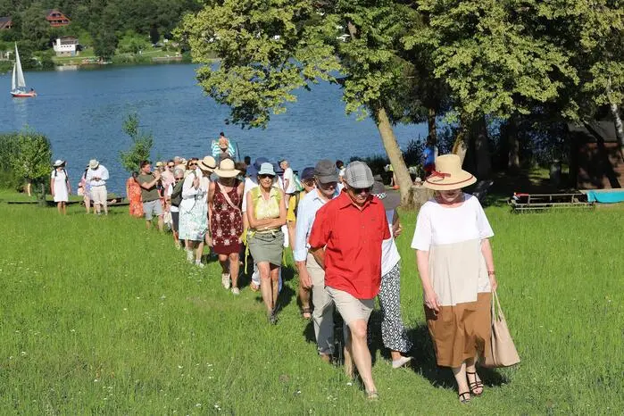 Der Feierabend-Rundgang fand am Slow Trail um den wunderschönen Maltschacher See statt.
