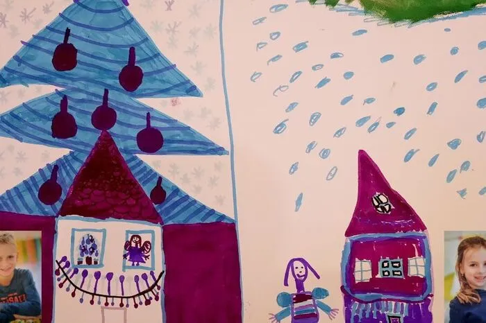 Alexander (8) und Theresa (5) aus Naas haben uns ihr Adventbild geschickt. Gemalt haben sie es auf einer Leinwand.