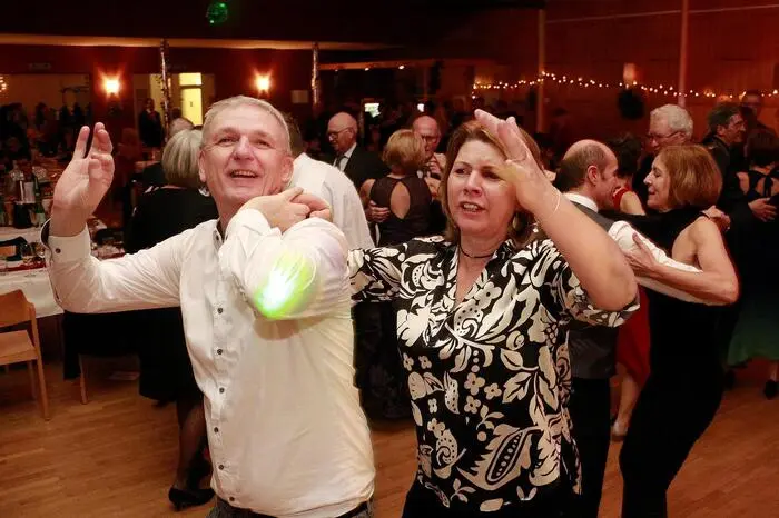 Sein besonderer Dank galt dem Ballkomitee rund um Organisatorin Yvonne Medina-Sandino, die für ein festliches Ambiente im einladenden Ballsaal sorgten.