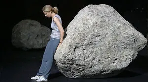 "Everywoman": Ursina Lardi in der Szene Salzburg