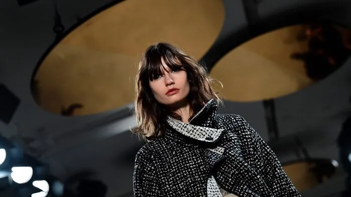 Mit einer Show der deutschen Designerin Dorothee Schumacher hat am Dienstag die Berliner Fashion Week begonnen.