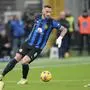 Inter Milan's Marko Arnautovic controls the ball during the Serie A soccer match between Inter Milan and Lecce at the San Siro stadium in Milan, Italy, Saturday, Dec. 23, 2023. (AP Photo/Luca Bruno)