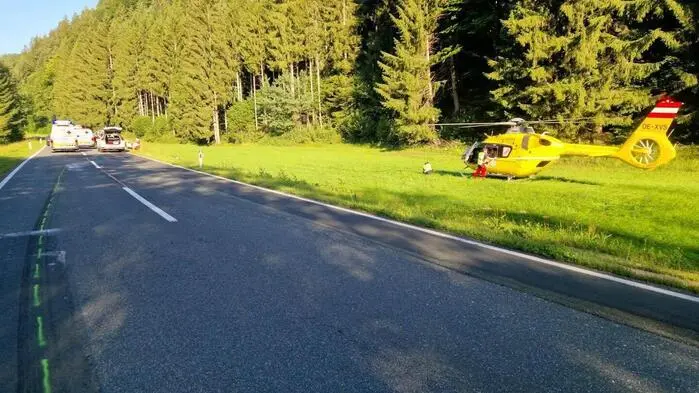 Der 53-Jährige wurde nach der Erstversorgung vom Notarzthubschrauber Christophorus C 16 ins LKH Graz geflogen
