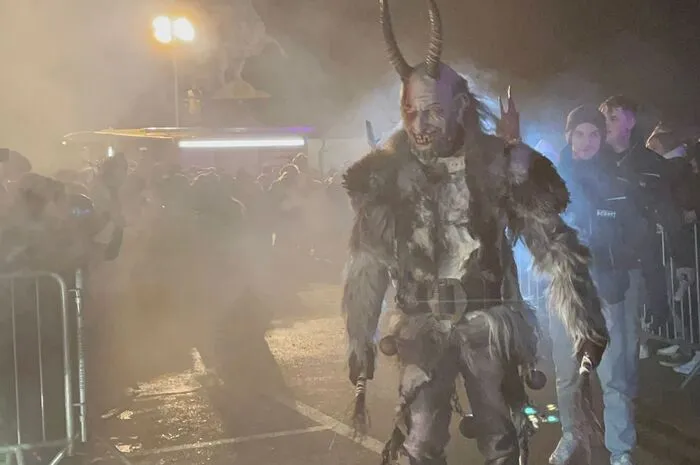 Es wurde zu einem Krampuslauf mit rund 25 Gruppen geladen.