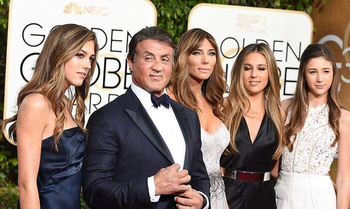 Sylvester Stallone brachte gleich die ganze Familie mit. Gut so, er hatte ja auch was zu feiern - seinen ersten Golden Globe.