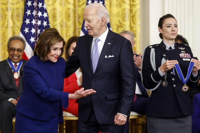 Nancy Pelosi und Joe Biden