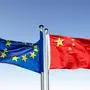 Flaggen Europa und China