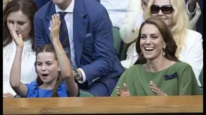 Prinzessin Kate zog in ihrem eleganten, waldgrünen Kleid die Blicke auf sich