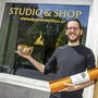 Richard Groier-Bleiweis bietet in seinem Hearthfire Studio & Shop alles was das Yoga-Herz begehrt