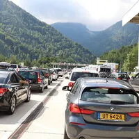 Die Reisewelle rollte auch am Sonntag