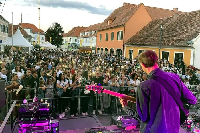 Die Open-Air-Highlights im Herzen von Fürstenfeld ließen die Herzen tausender angereister Fans zwei Tage lang höher schlagen. 