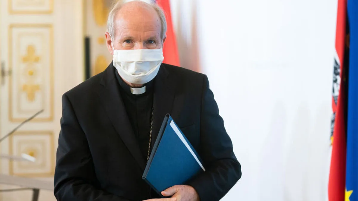 Kardinal Christoph Schönborn bei der Pressekonferenz