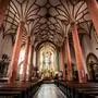 Ein Kirchenschiff