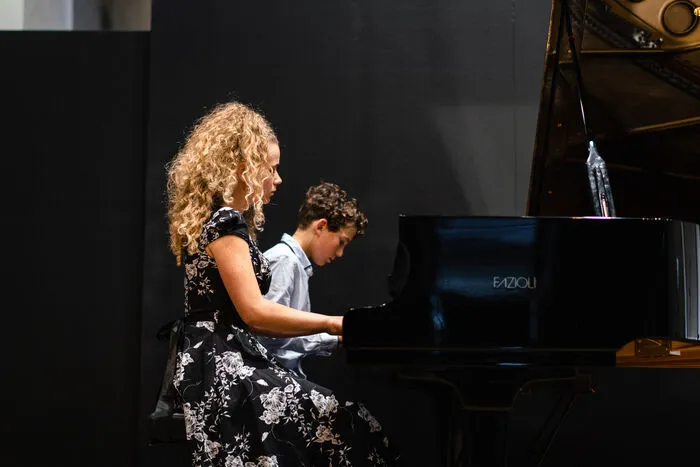 Musikschüler:innen der Musikschulen in Mürzzuschlag, Mariazell und Kindberg spielen Neue Musik