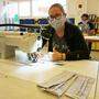 Strohmaier Weitensfeld produziert textile Schutzmasken für ein St. Veiter Unternehmen
