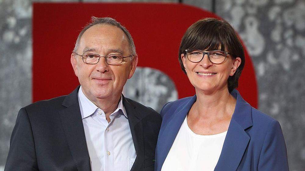 Norbert Walter Borjans und die Bundestagsabgeordnete Saskia Esken