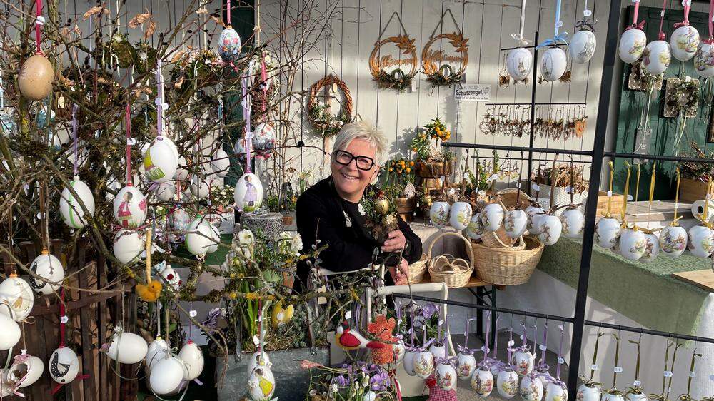 Floristin Renate Gumpl von Renarte Fleur macht seit Jahren Ausstellungen zu Weihnachten und zu Ostern
