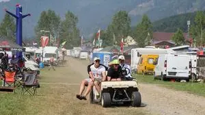 Auf den Campingplätzen geht es während der Großveranstaltungen rund, für viele Anrainer wird der Lärm zum Problem 