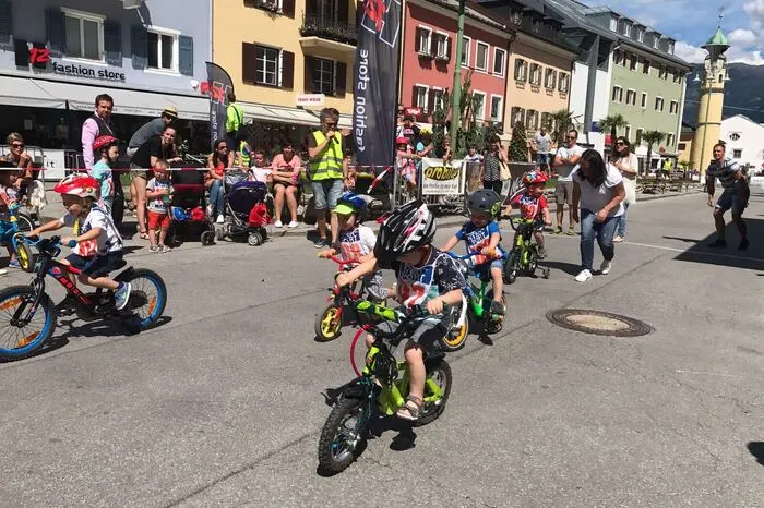 Wie bei den Profis und Hobbysportlern, hielten die kleinen Radler ihren Betreuerstab auf Trapp