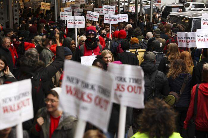 Viele Branchenkollegen zeigten sich solidarisch mit der "Times"-Gewerkschaft 